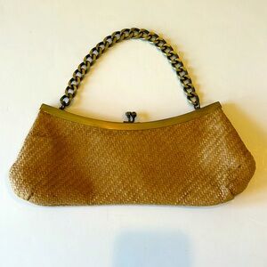 BCBG MAXAZRIA CLUTCH SOFT TEXTURE ELEGANT UNDERSTATED